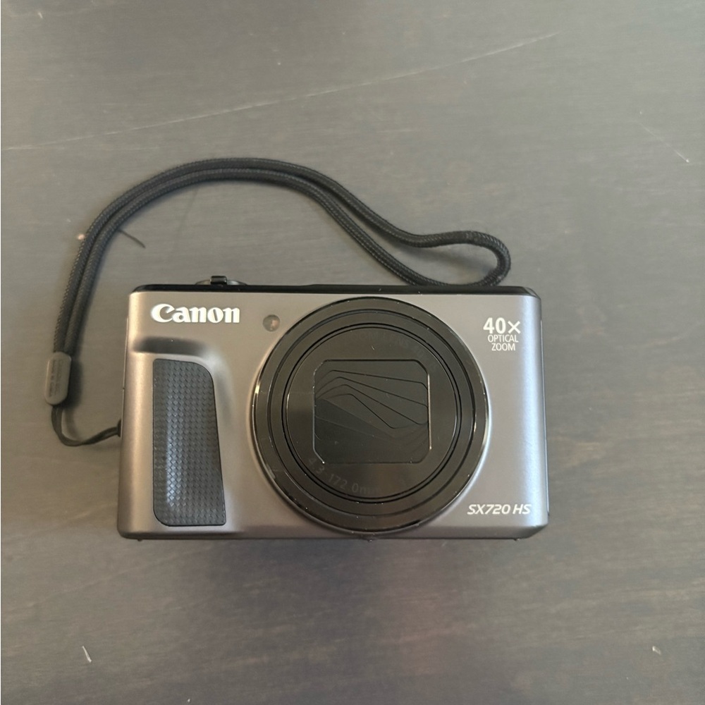 Canon SX720 HS Digital Camera - Black